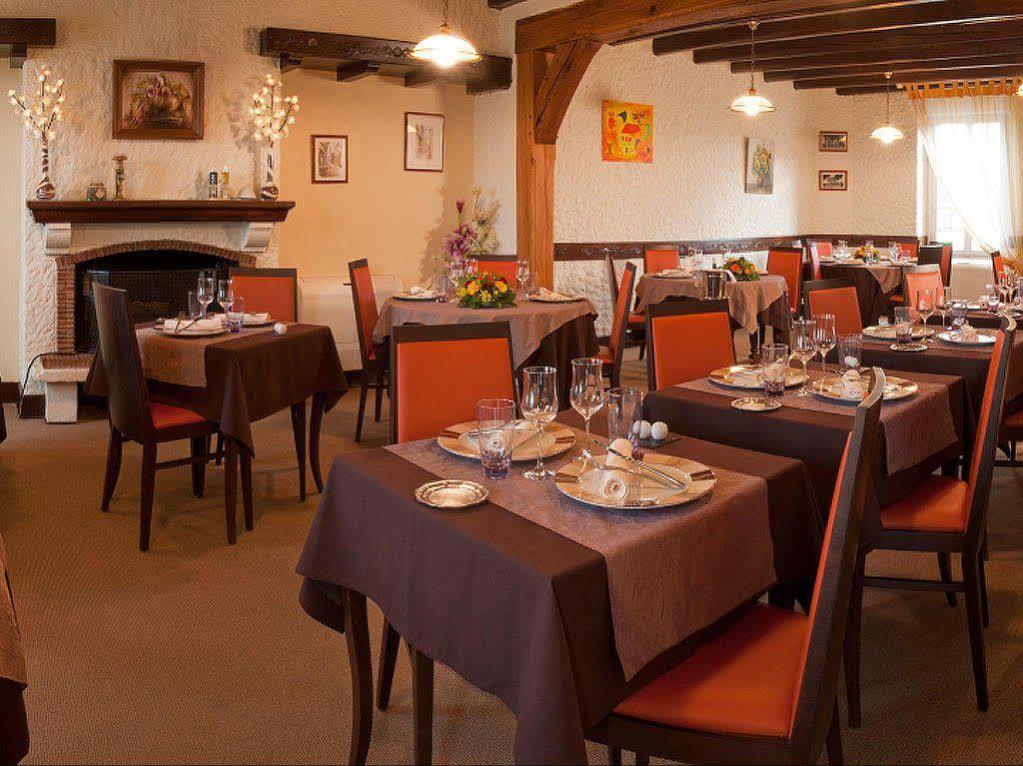 Logis Hotels Restaurant Le Dauphin Сальбри Экстерьер фото
